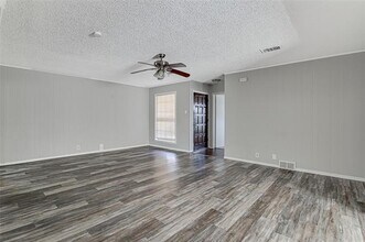 228 Lester St in Burleson, TX - Building Photo - Building Photo