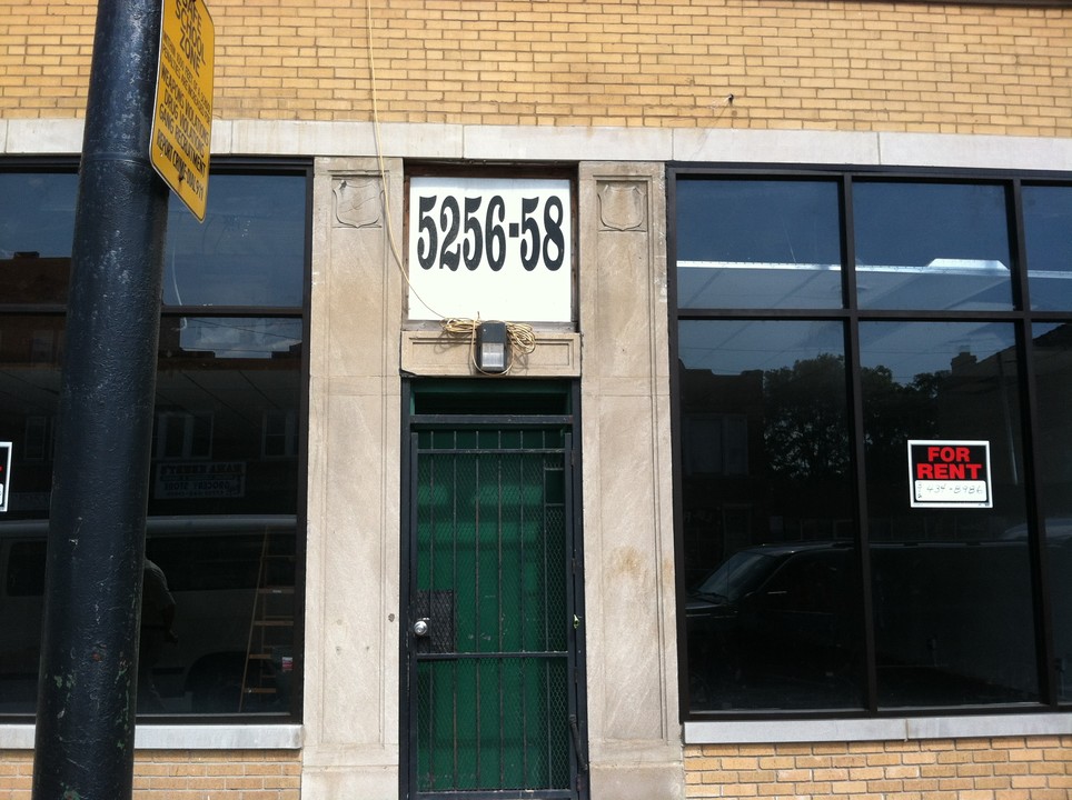 5254-5258 W North Ave in Chicago, IL - Building Photo