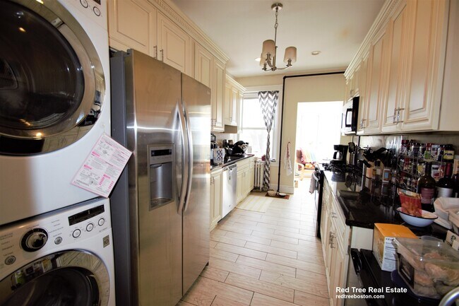 11 Babcock St in Brookline, MA - Foto de edificio - Building Photo