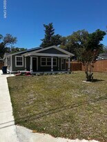 1105 Hickory Ave in Panama City, FL - Building Photo