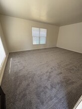 401 Ainsley Ave in Yuba City, CA - Building Photo - Building Photo