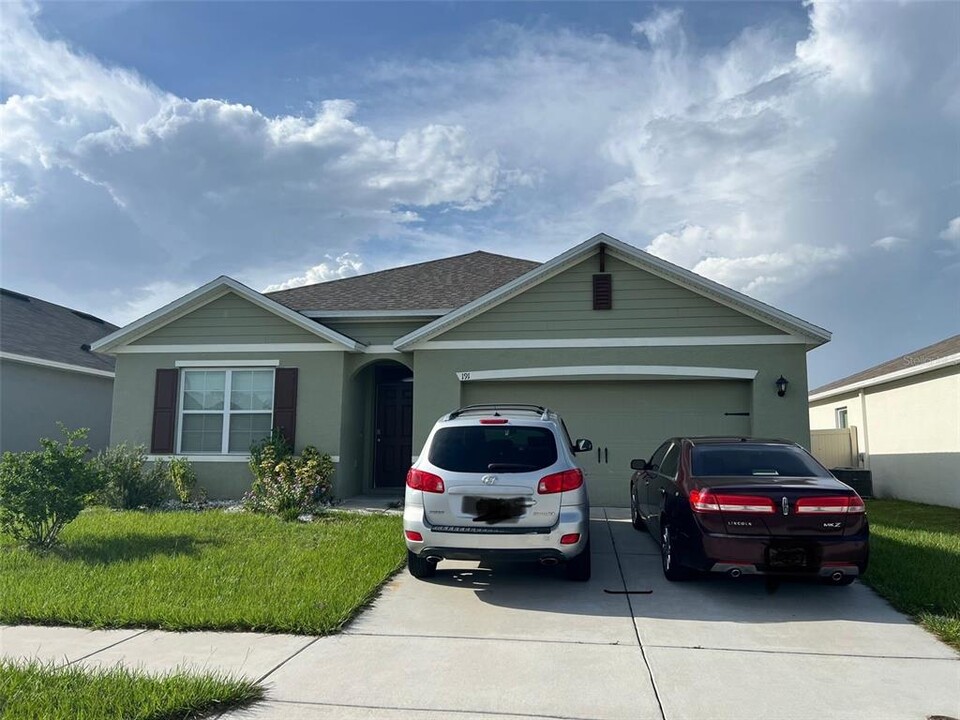 191 Emanuelle Dr in Winter Haven, FL - Building Photo