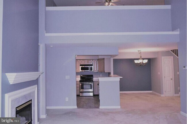 12249 Fairfield House Dr in Fairfax, VA - Building Photo - Building Photo