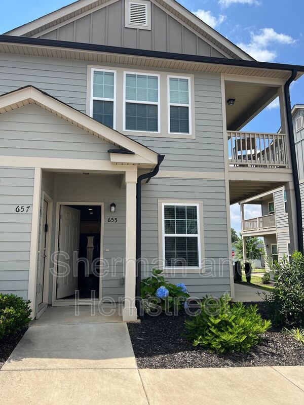 property at 655 Dobhill Ln