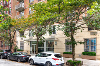 Broadstone Lane II in New York, NY - Building Photo - Building Photo