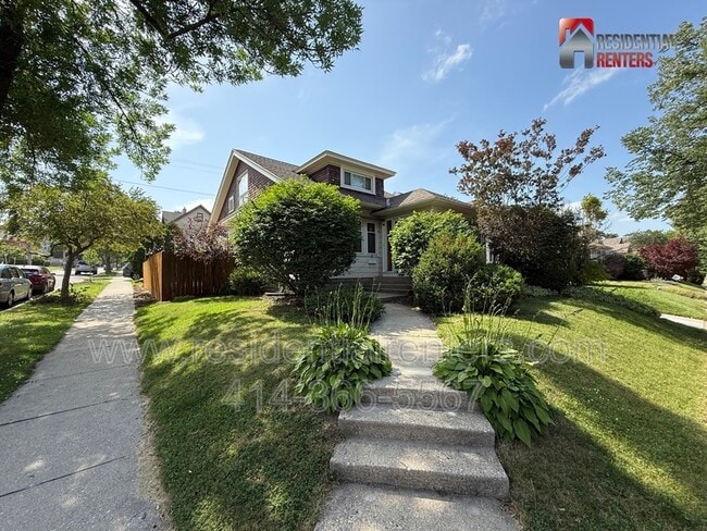 property at 2203 N 68th St