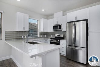 9841 Alburtis Ave in Santa Fe Springs, CA - Building Photo - Building Photo