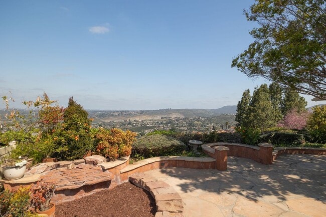 property at 6164 Del Paso Ave