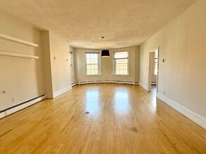 550 Tremont St, Unit 3 in Boston, MA - Foto de edificio - Building Photo