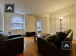 188 Naples Rd in Brookline, MA - Building Photo - Building Photo