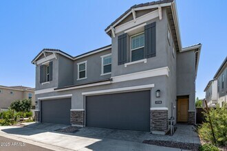 17118 N 50th Way in Scottsdale, AZ - Building Photo - Building Photo