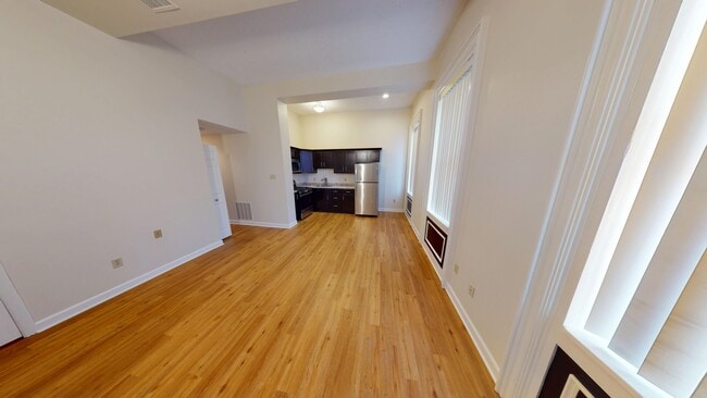 1313 Allegheny Ave, Unit 202 in Pittsburgh, PA - Foto de edificio - Building Photo