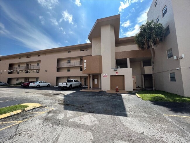 property at 8887 Fontainebleau Blvd