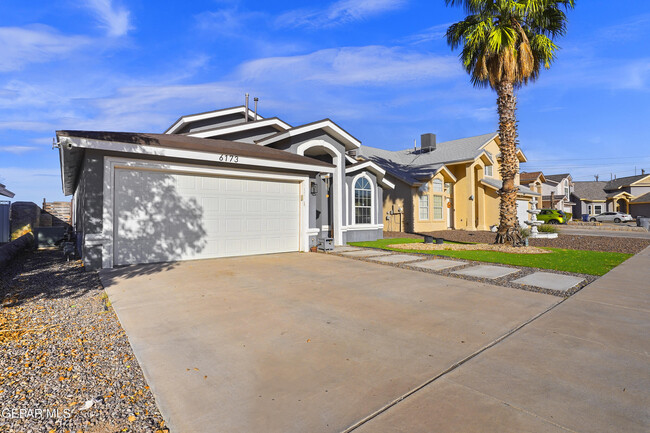 6173 Night Fall Pl in El Paso, TX - Foto de edificio - Building Photo