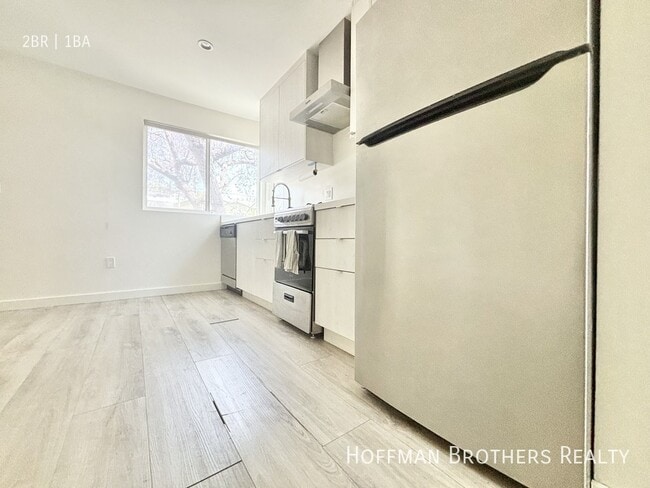 727 Silver Lake Blvd in Los Angeles, CA - Foto de edificio - Building Photo