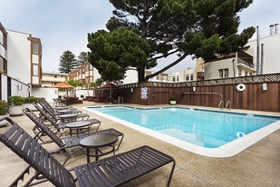 240 Dolores Street Apartments in San Francisco, CA - Building Photo