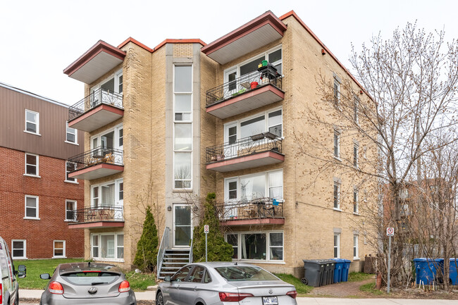 1682 De Bergerville St in Québec, QC - Building Photo - Primary Photo