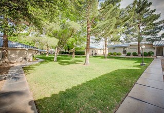 Terrace Court in Las Vegas, NV - Building Photo - Building Photo