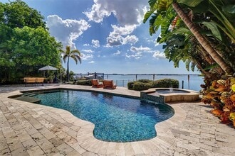 8286 30th Ave N in St. Petersburg, FL - Building Photo - Building Photo