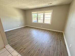 705 Gordon Smith Blvd in Hamilton, OH - Building Photo - Building Photo