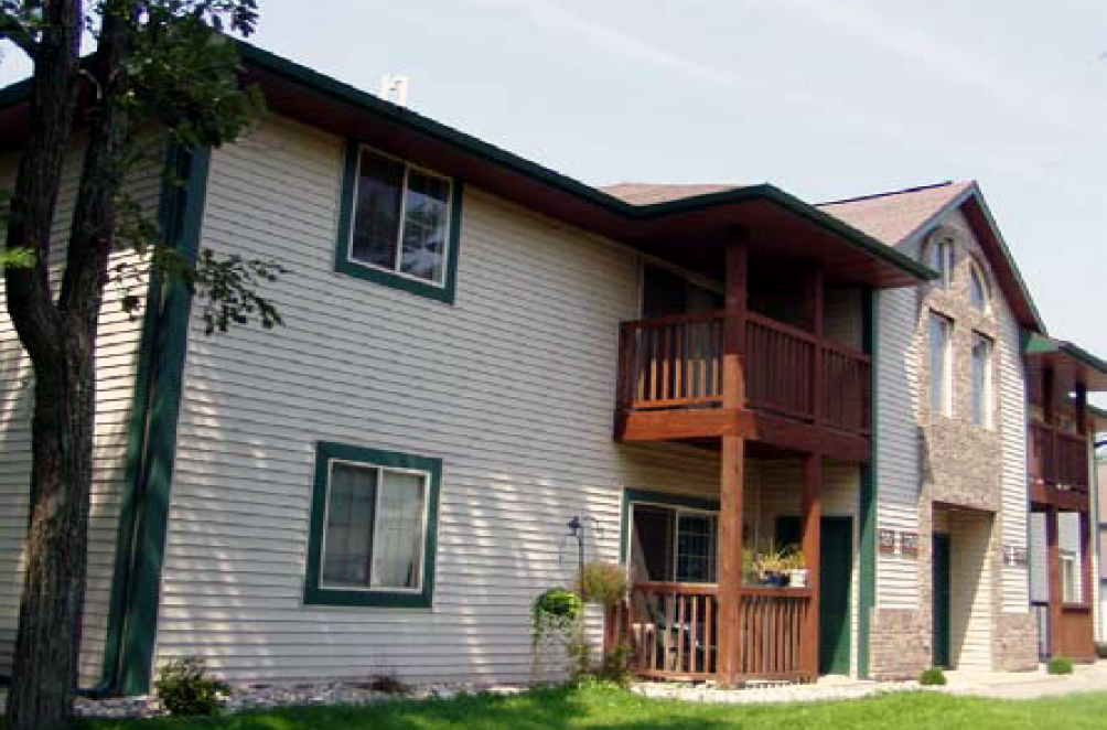 Plover Estates in Plover, WI - Building Photo