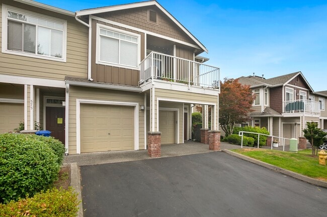 571 241st Ln SE in Sammamish, WA - Building Photo - Building Photo