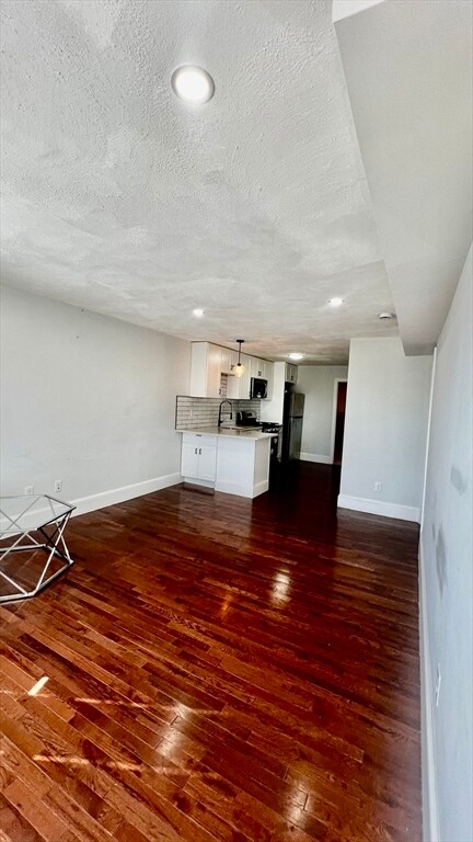 397 Chelsea St in Boston, MA - Building Photo - Building Photo