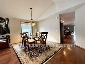 60031 Ridgeway Loop in Saint Helens, OR - Building Photo - Building Photo