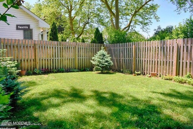 901 Woodcrest Dr in Spring Lake, NJ - Building Photo - Building Photo