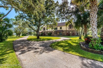 2651 Crooked Antler Dr in Melbourne, FL - Building Photo - Building Photo