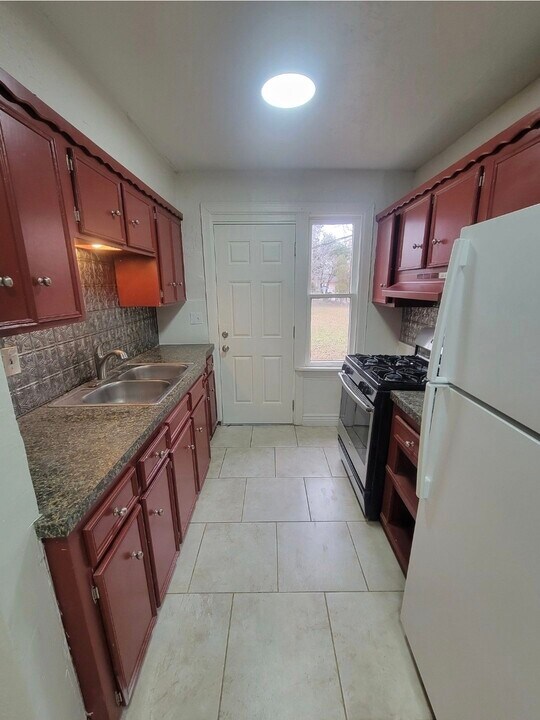 2723 NW 12th St in Oklahoma City, OK - Building Photo