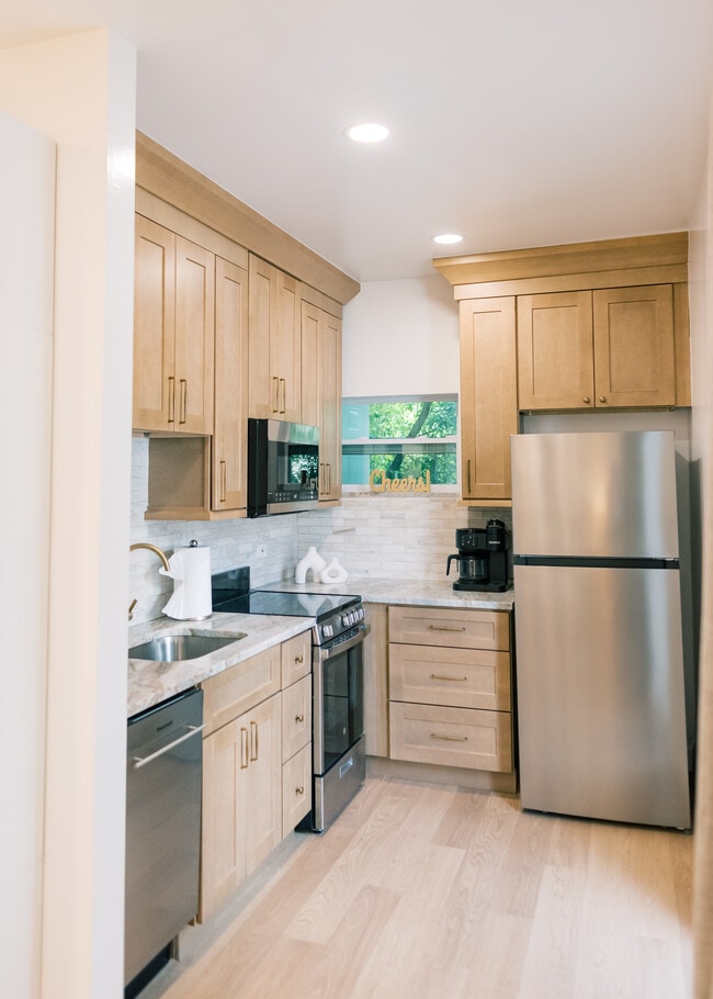 2402 W Cypress St, Unit Guesthouse in Tampa, FL - Building Photo - Building Photo