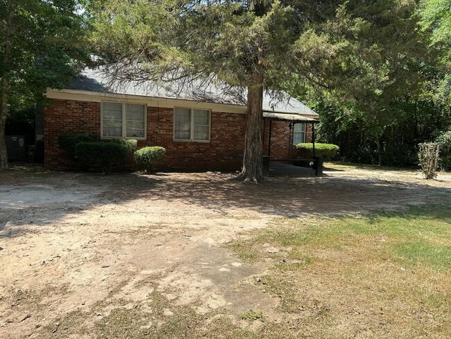 property at 927 South St