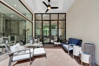 19 Acorn Cluster Ct in Spring, TX - Building Photo - Building Photo