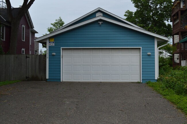 1519 Portland Ave in Minneapolis, MN - Building Photo - Building Photo