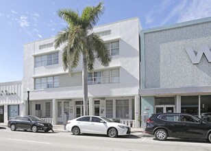 Welworth Condominiums in Miami Beach, FL - Building Photo - Building Photo