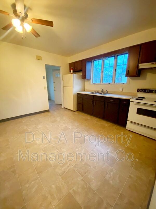 716 W Lackawanna Ave photo'