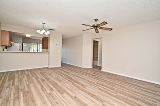 144 Reserve Cir in Oviedo, FL - Building Photo - Building Photo
