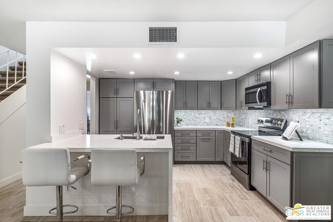 2029 Ramitas Way in Palm Springs, CA - Building Photo - Building Photo