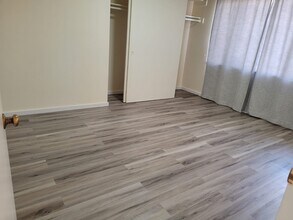 498 Capital St, Unit 5 in Oakland, CA - Foto de edificio - Building Photo