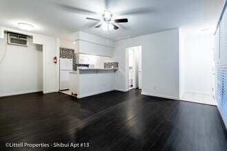 Shibui Apartments in Houston, TX - Foto de edificio - Building Photo