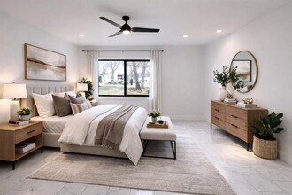 2014 Pecan St in Bastrop, TX - Building Photo - Building Photo