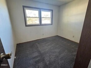 1123 2nd Ave E in New England, ND - Building Photo - Building Photo