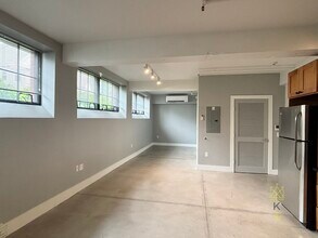 20 Sunnyside St in Boston, MA - Building Photo - Building Photo