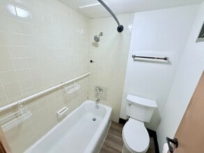 Executive House in Sheboygan, WI - Foto de edificio - Building Photo