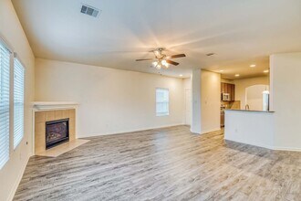 19706 Allenwick Hills Ct in Cypress, TX - Building Photo - Building Photo