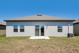 Riverstone in Lakeland, FL - Building Photo - Building Photo