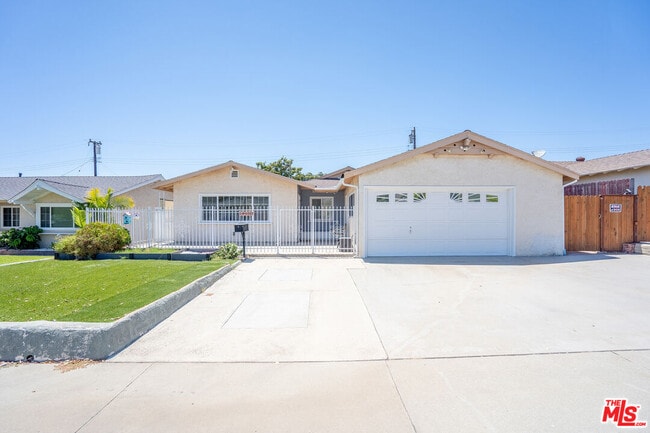 property at 14509 Ermita Ave