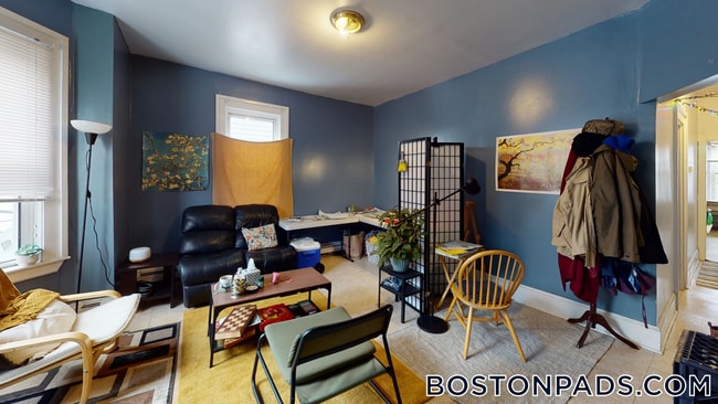 36 Mozart St, Unit 2