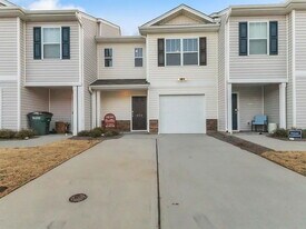 205 Oakmont Valley Trl in Seneca, SC - Building Photo